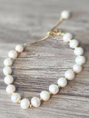 Pearl and Gold Slide-adjust bracelet